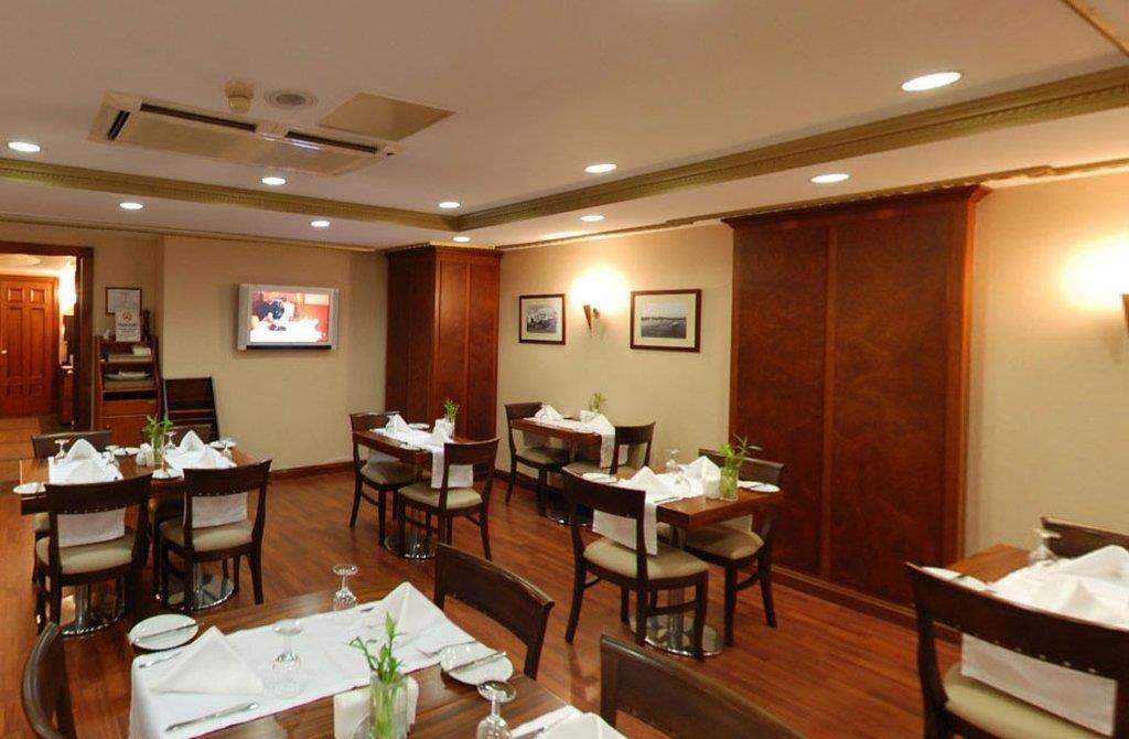 Titanic Comfort Sisli Istanbul Restaurant photo