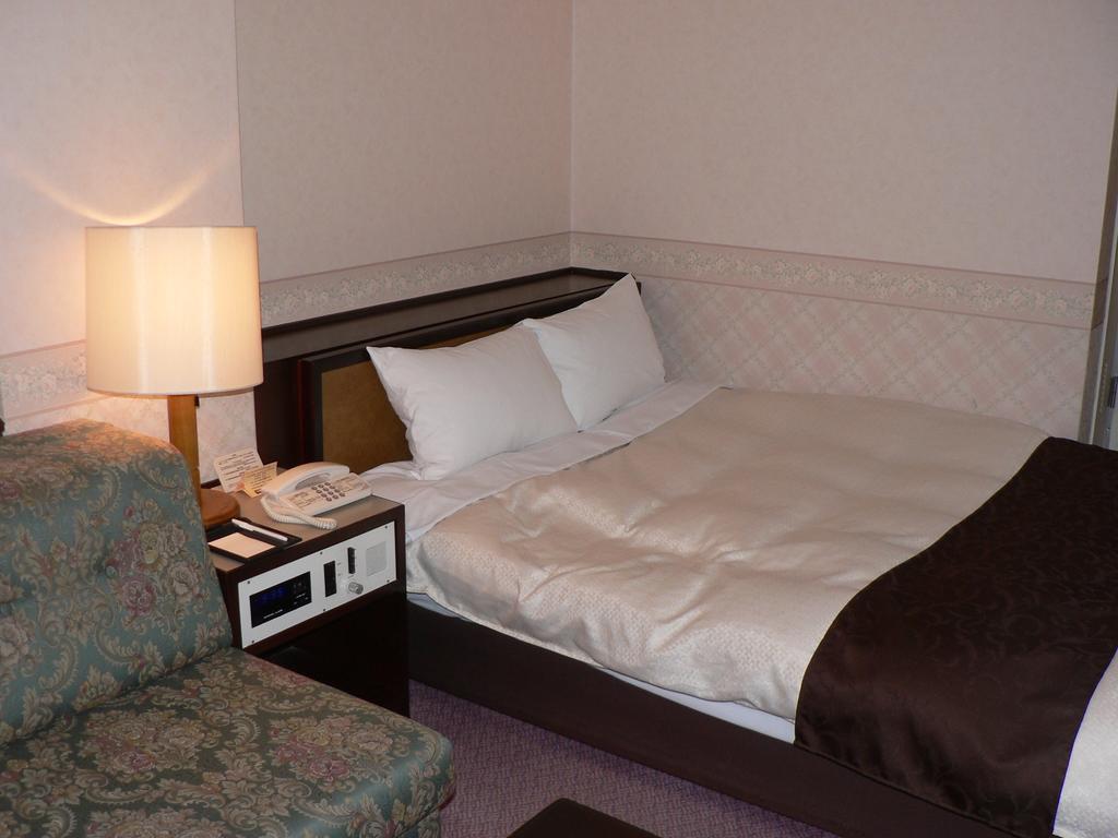 Hiroshima Kokusai Hotel Room photo