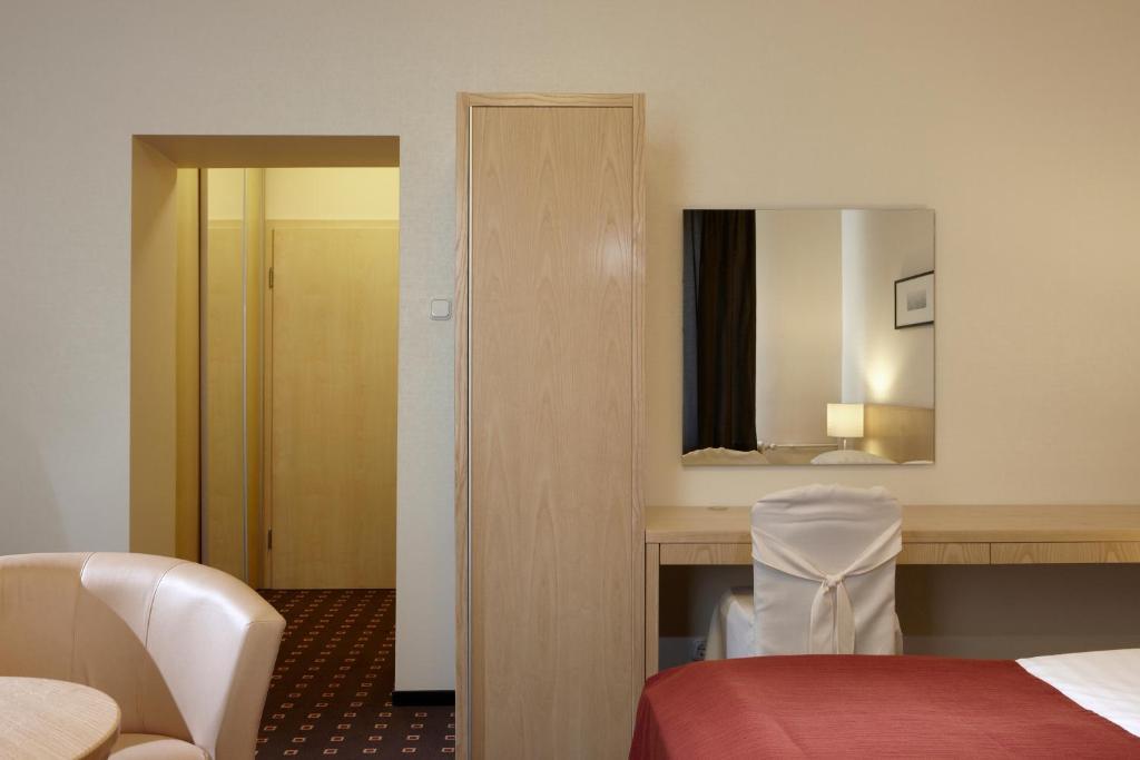 Hotel Laterum Pecs Room photo