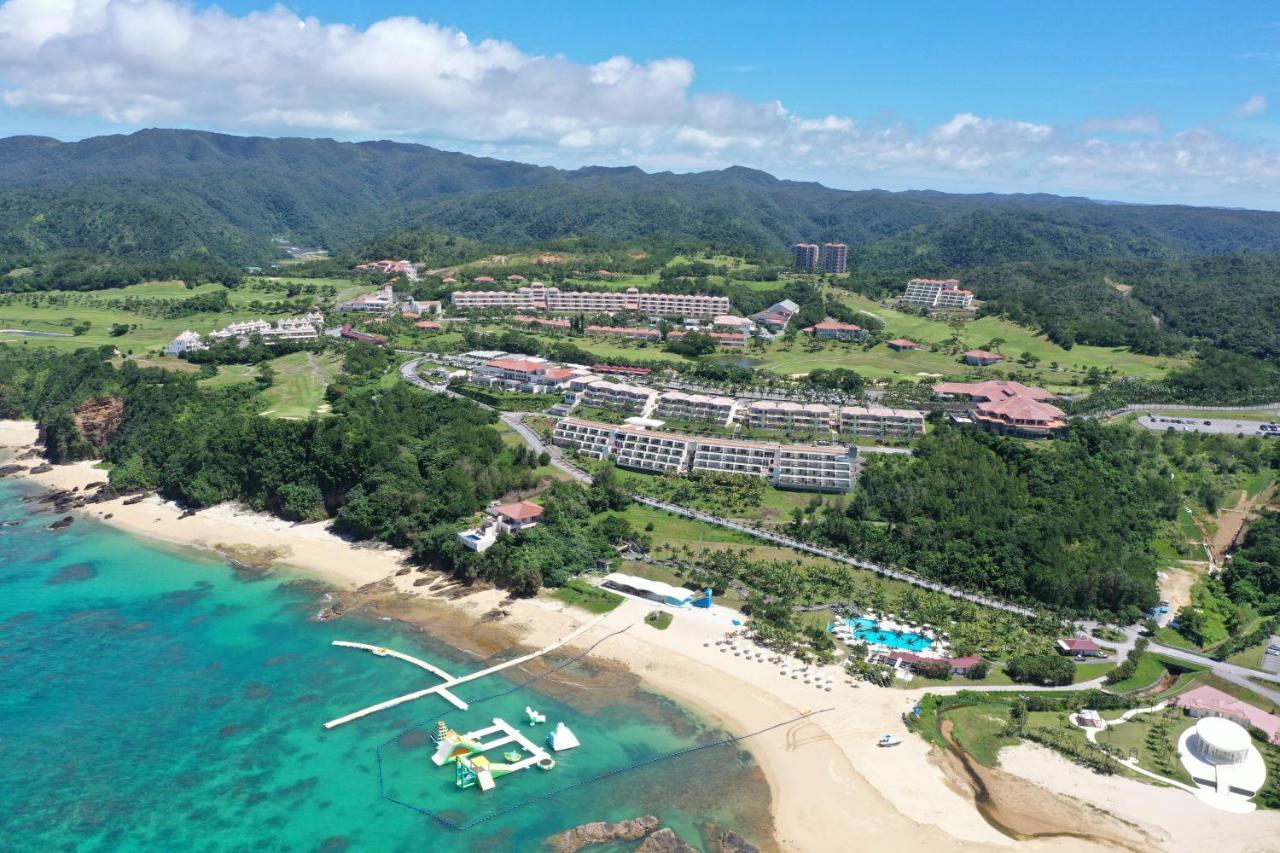 Kanucha Bay Hotel & Villas Nago Exterior photo