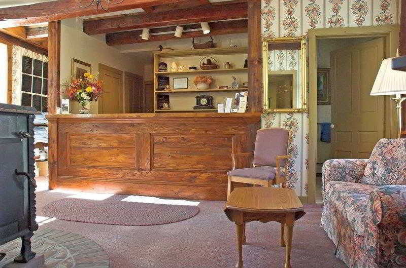 Ludlow Colonial Motel Interior photo