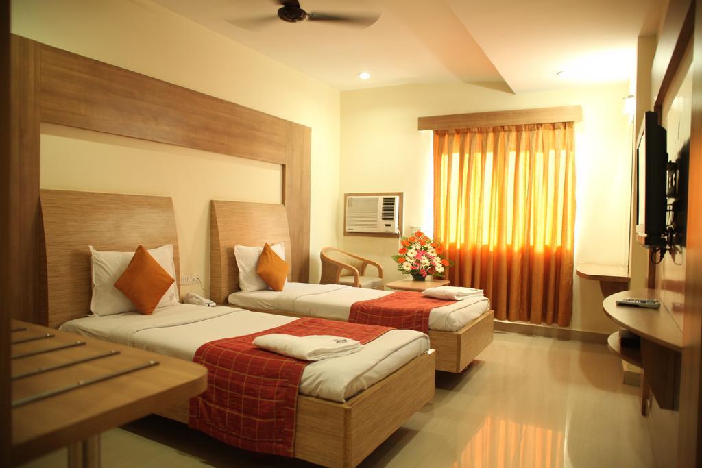 Hotel Sooriya Residency Chennai Exterior photo