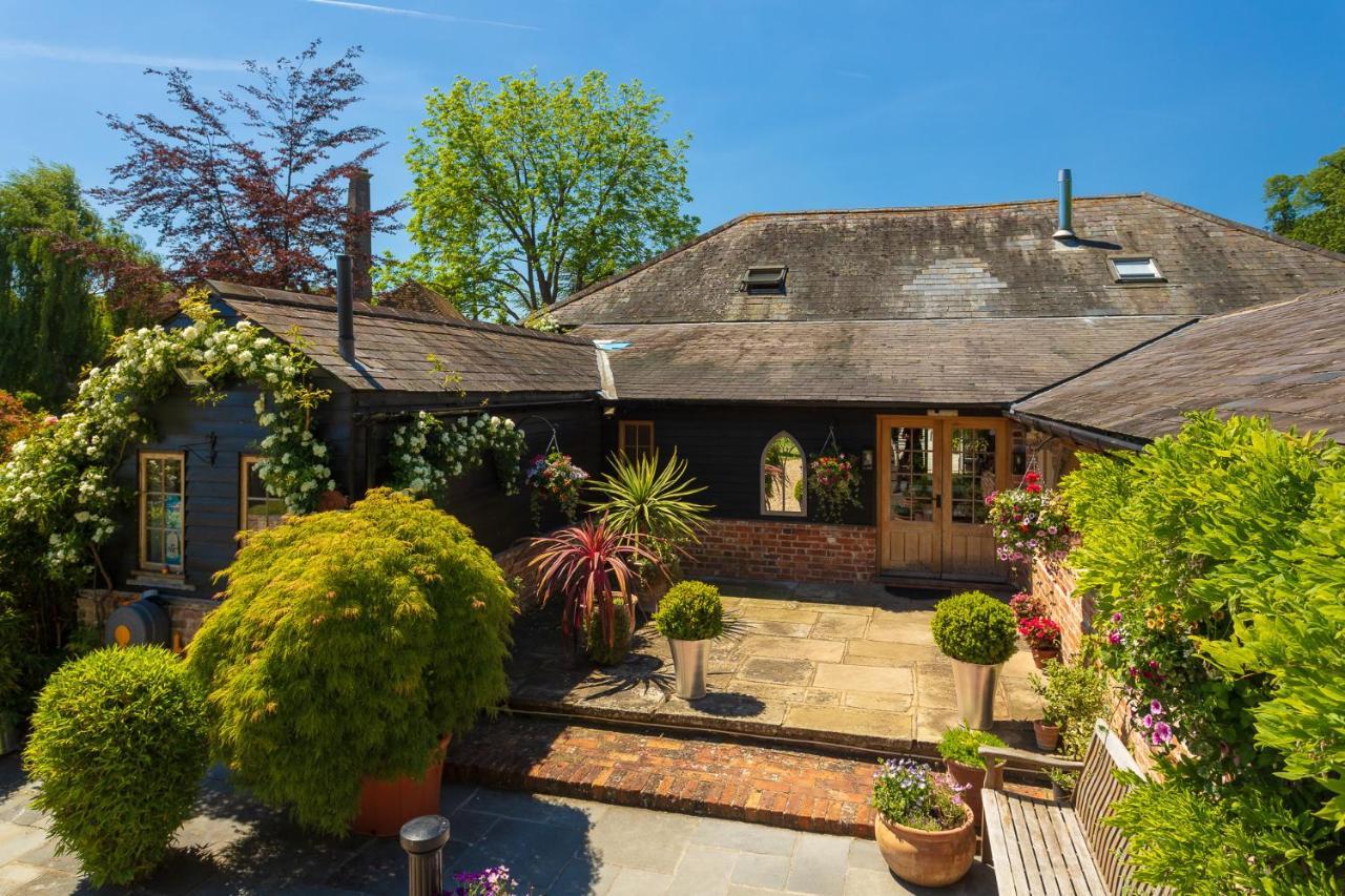 Tonge Barn (Adults Only) Guest House Sittingbourne Exterior photo