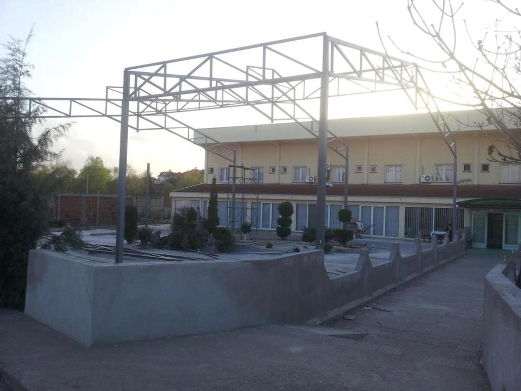 Ale Dar Hotel Kocani Exterior photo