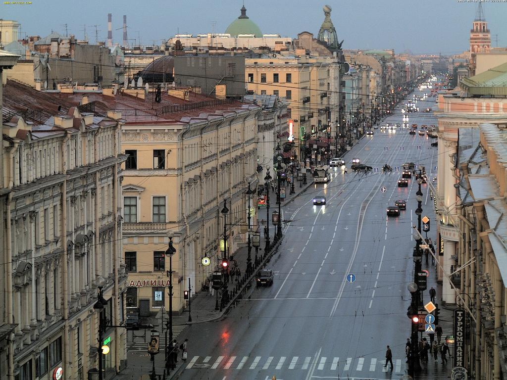 Ra Nevsky 102 Hotel Saint Petersburg Exterior photo