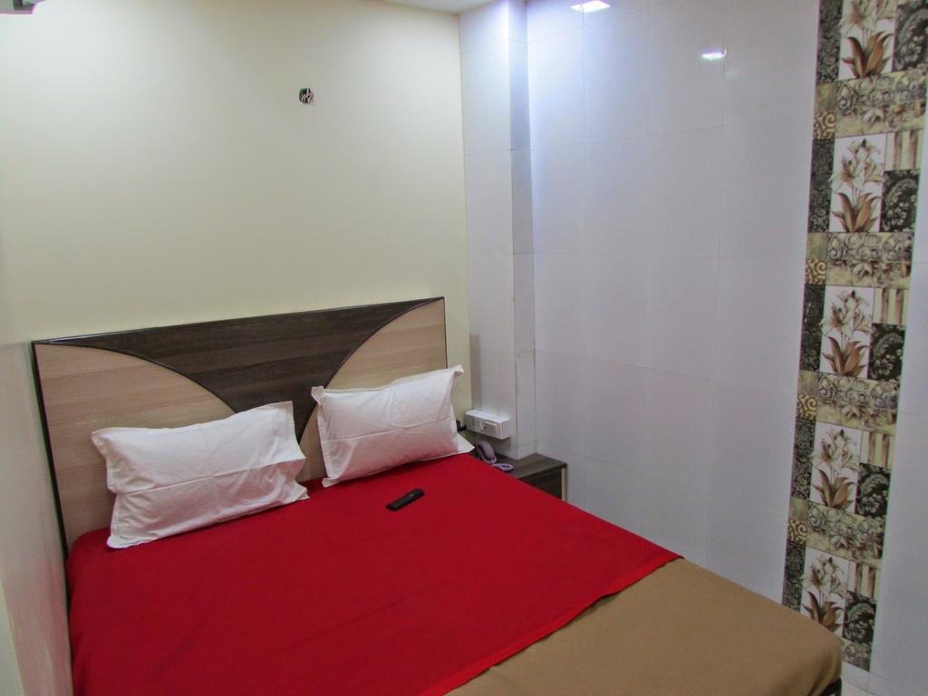 Royal Annex Hotel Mumbai Room photo
