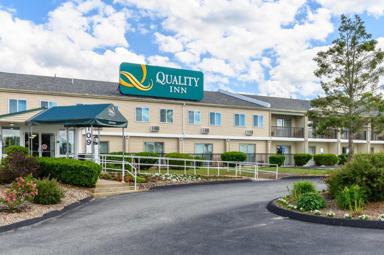 Quality Inn Cape Cod Bourne Exterior photo