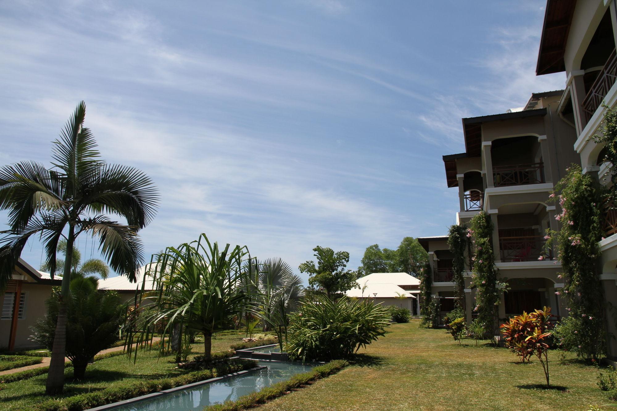 Palm Beach Resort & Spa Ambondrona  Exterior photo