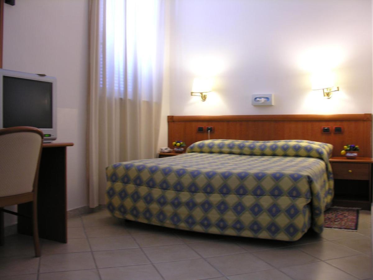 Hotel San Marco Rome Room photo