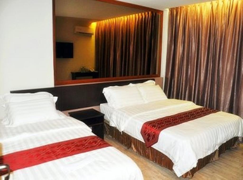 Goldenhill Hotel Kota Kinabalu Room photo
