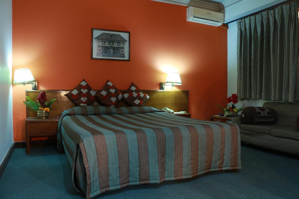 Hotel Mountain Kathmandu Room photo