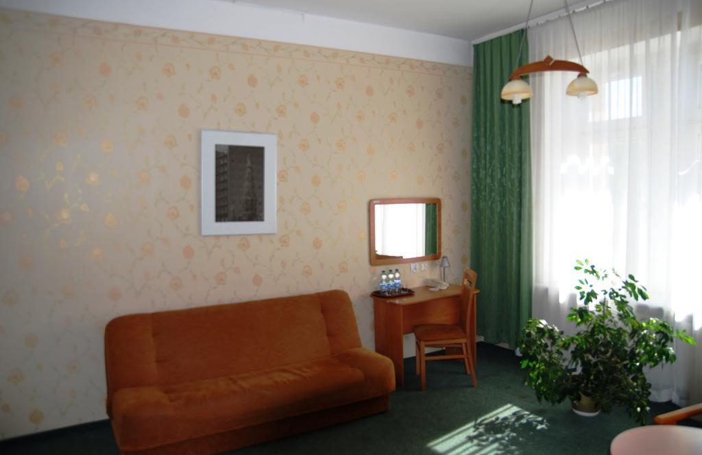 Palac Polonia Lodz  Room photo