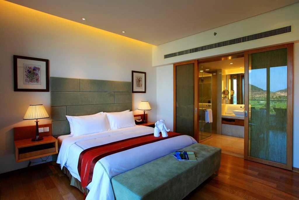 Mingshen Golf & Bay Resort Sanya Room photo