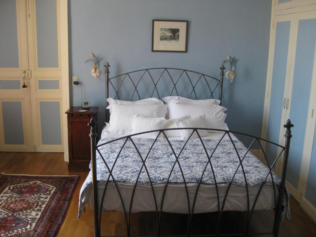 La Maison Des Lys Hotel Valence-sur-Baise Room photo