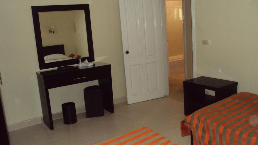 Elysees Apartment Hotel Hurghada Room photo