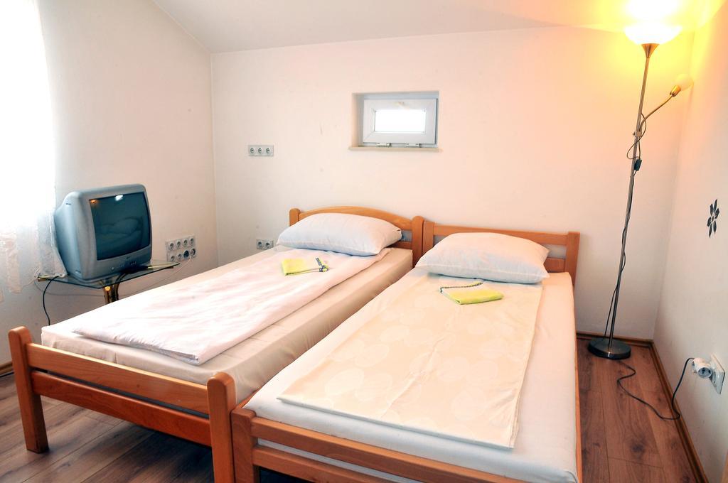 Hostel Room Banja Luka Room photo