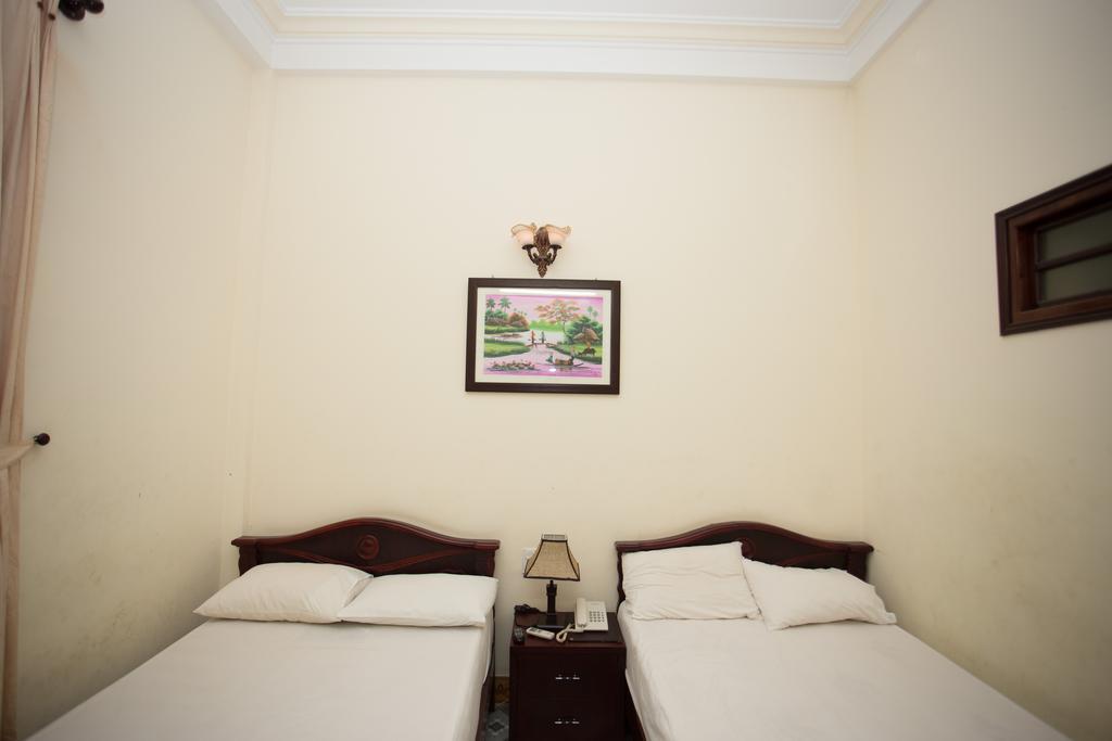 Truong Phu Hotel Hue Room photo