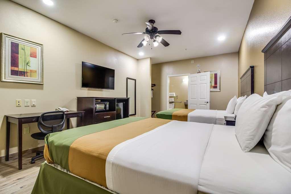 Americas Best Value Inn & Suites Tomball Room photo