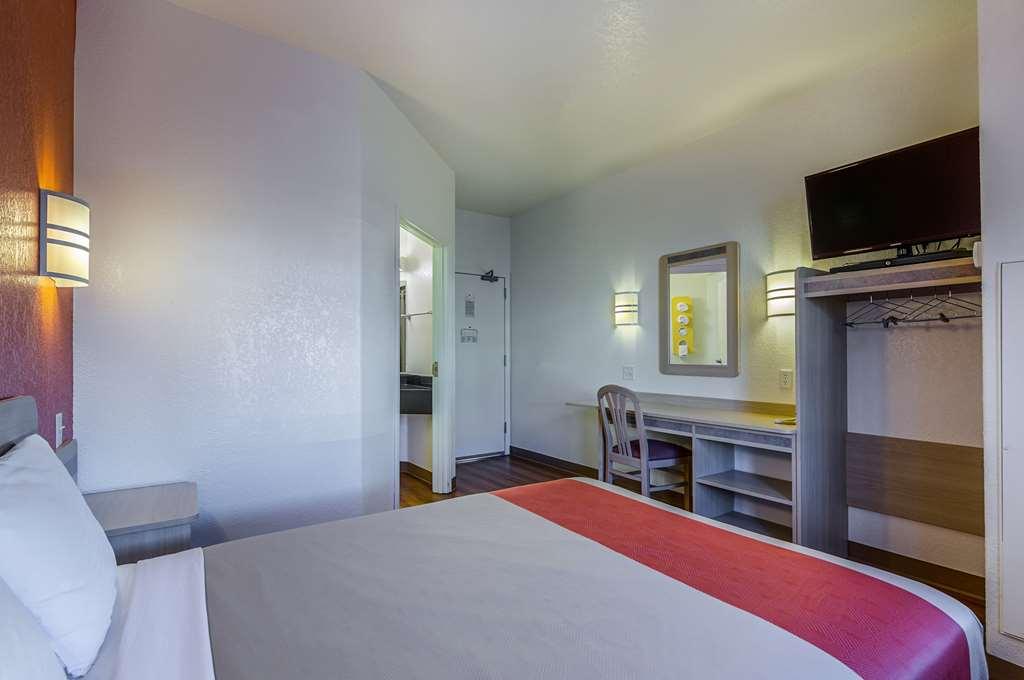 Motel 6 Beatty - Death Valley Room photo