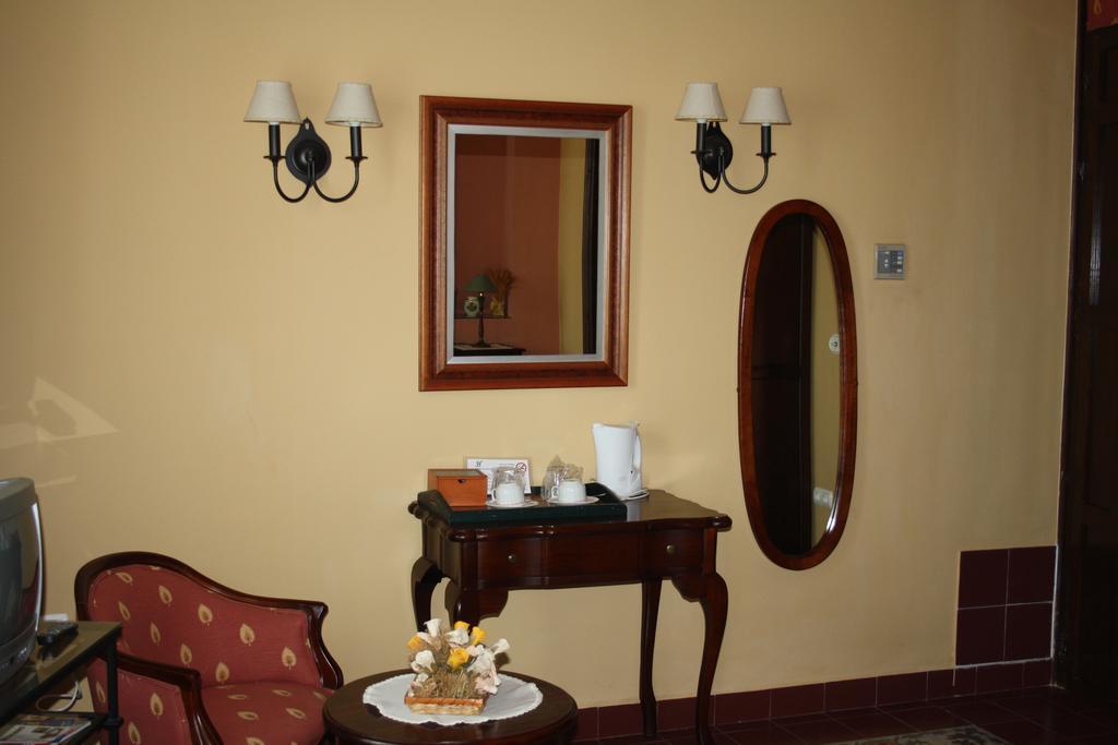 Hospederia Casa Del Marques Guest House Velez de Benaudalla Room photo