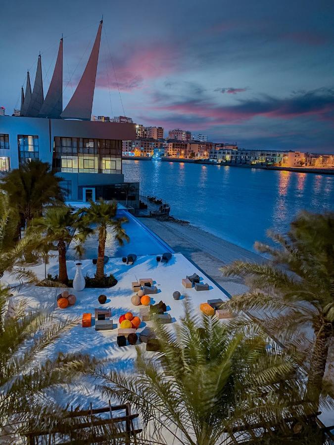 Dragon Hotel And Resort Muharraq Exterior photo