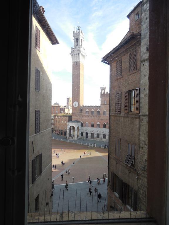 Italyrents Siena - Piazza Del Campo Room photo