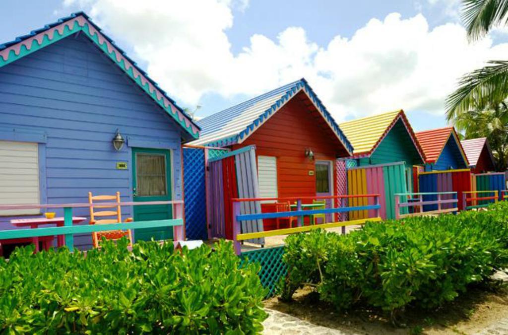Compass Point Beach Resort Nassau Exterior photo