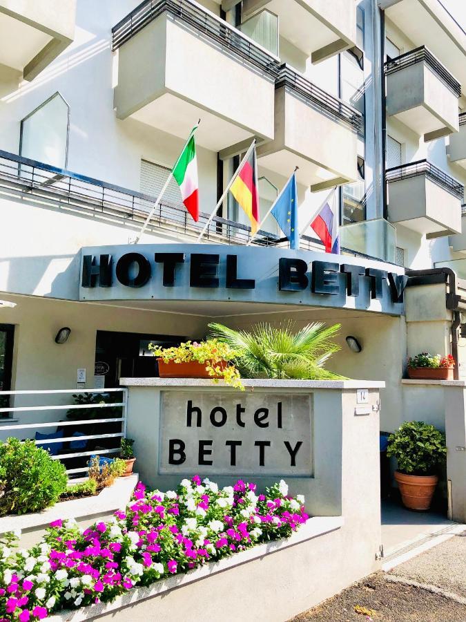Hotel Betty Rimini Exterior photo