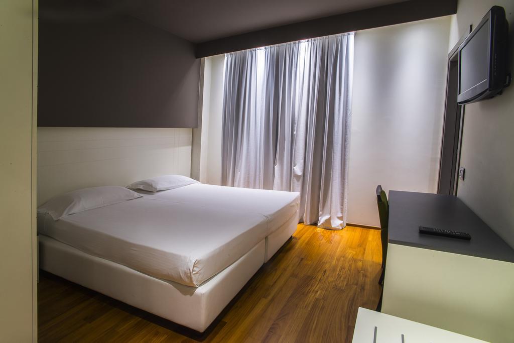 Hotel Mariet Romano di Lombardia Room photo