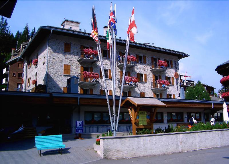 Hotel Sport Santa Caterina Valfurva Exterior photo