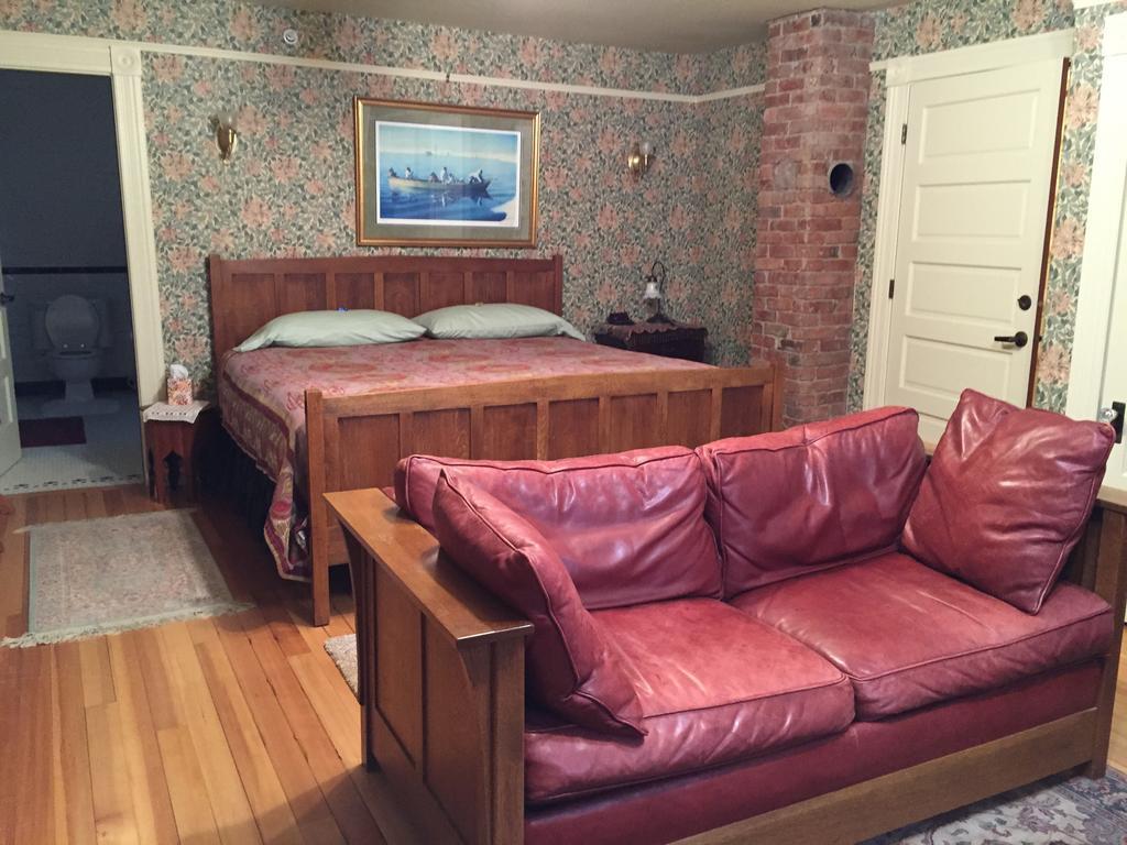 Alaska'S Capital Inn Bed And Breakfast (Adults Only) Juneau Room photo