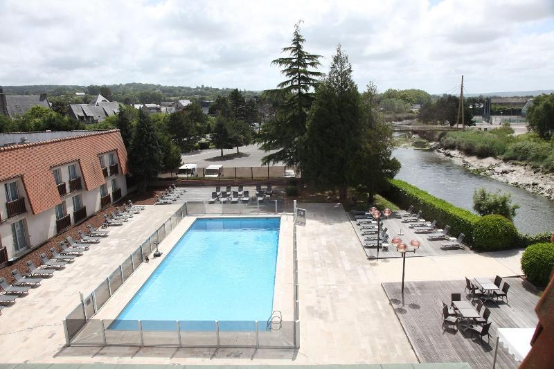 Amiraute Hotel Golf Deauville Exterior photo