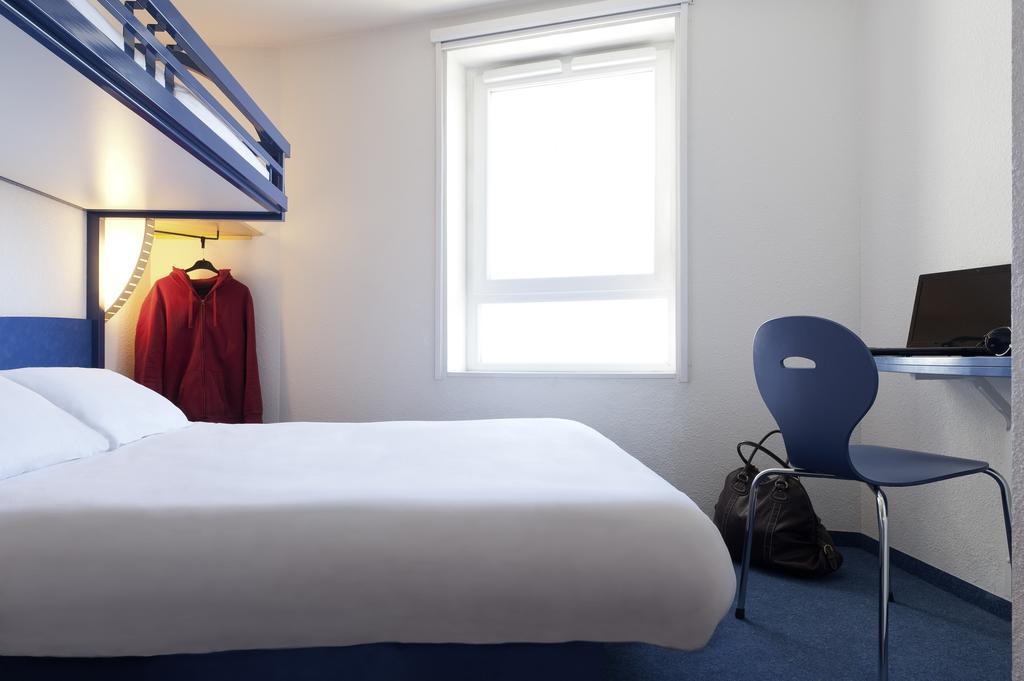 Ibis Budget Orly Chevilly Tram 7 Vitry-sur-Seine Room photo