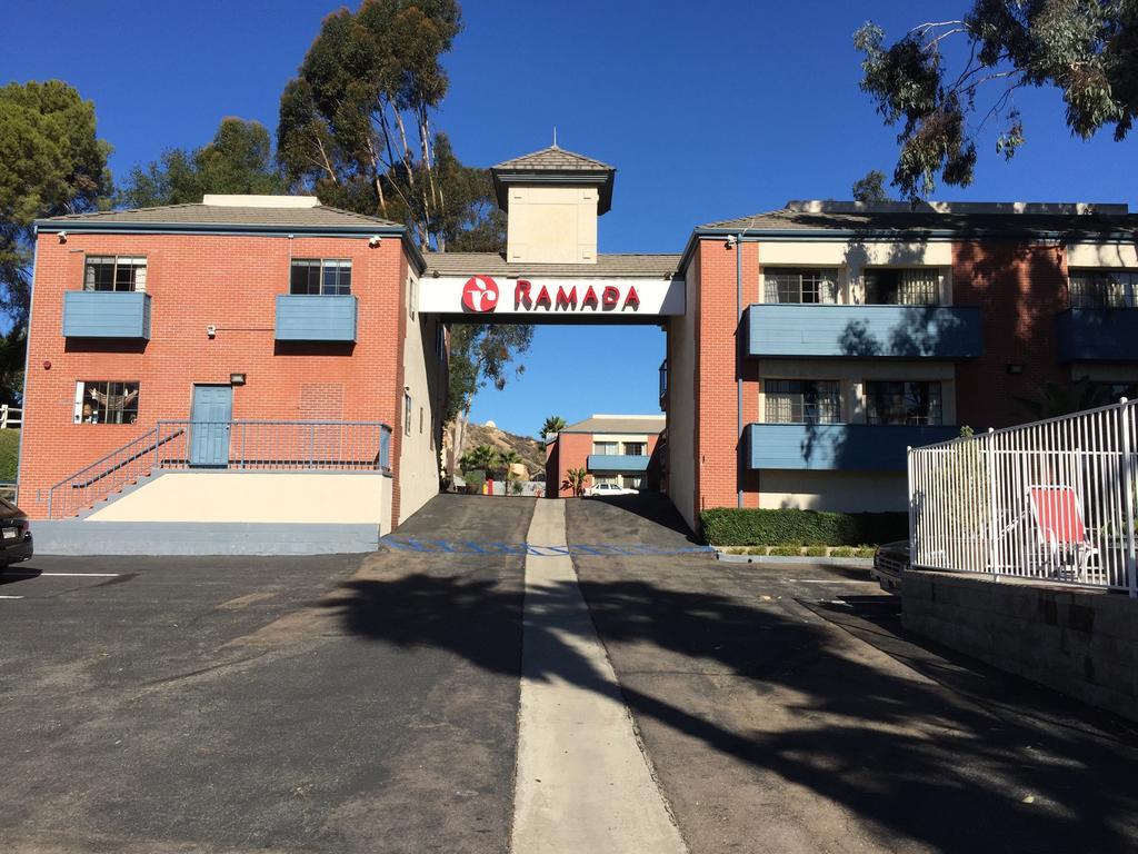 Ramada By Wyndham San Diego Poway Miramar Exterior photo