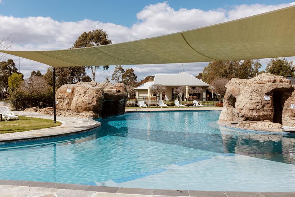 Tindarra Resort Moama Exterior photo