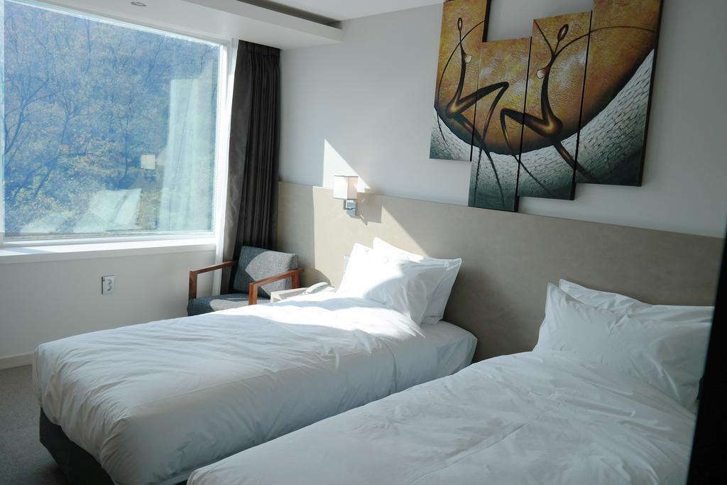 Cs Avenue Tourist Hotel Seoul Room photo