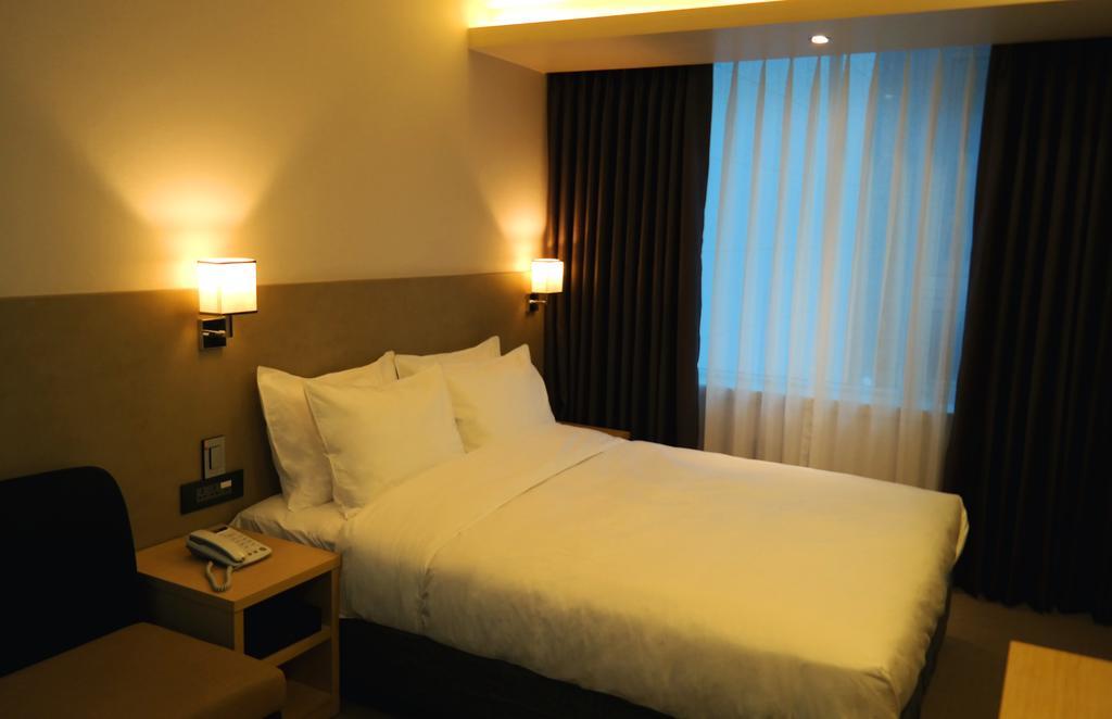 Cs Avenue Tourist Hotel Seoul Room photo
