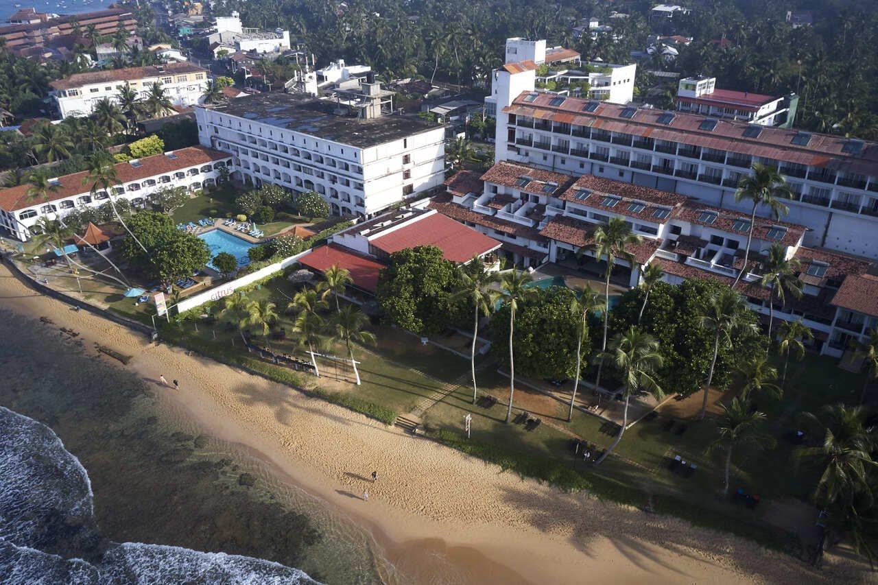 Citrus Hikkaduwa Hotel Exterior photo