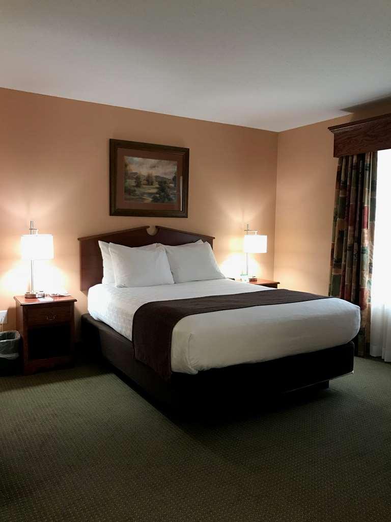 Grandstay Hotel & Suites Downtown Sheboygan Room photo