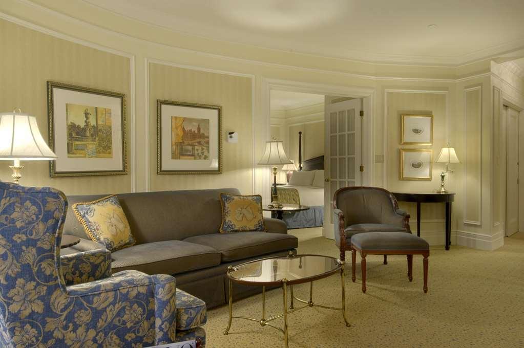 Fairmont Chateau Laurier Ottawa Room photo