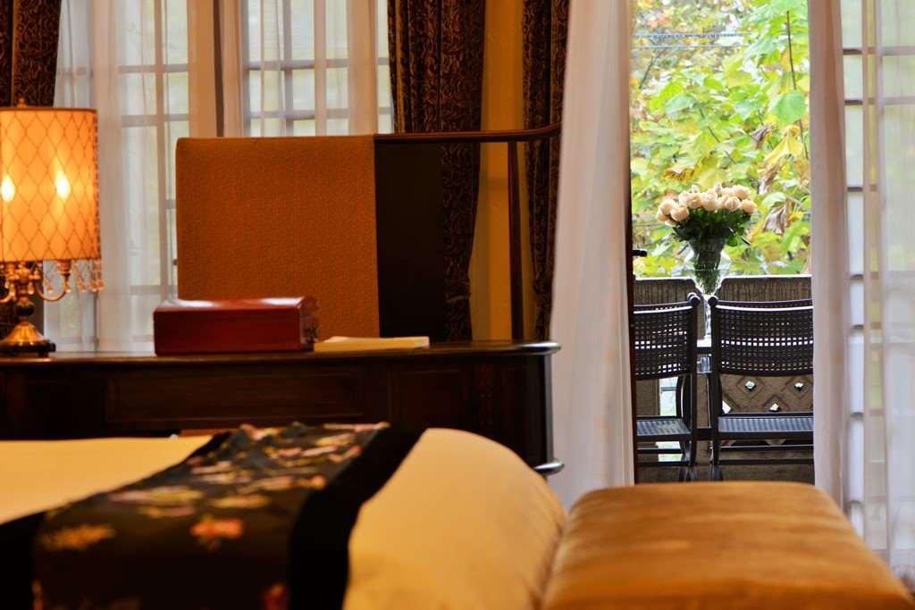 Mansion Hotel Shanghai Room photo