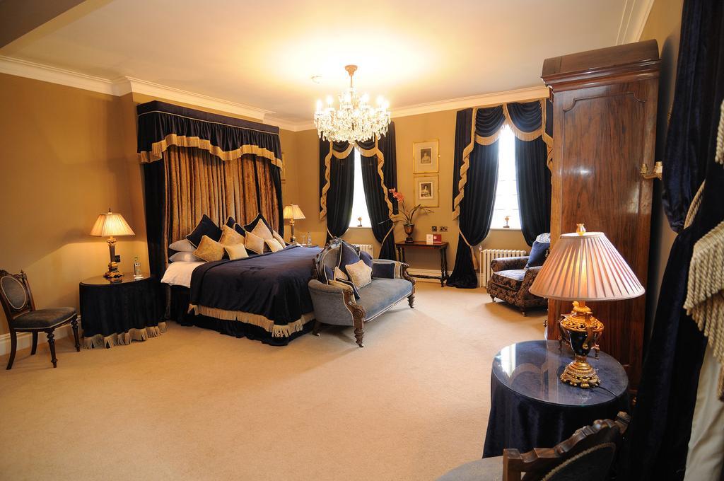 Ye Olde Bell Hotel & Spa Retford Room photo