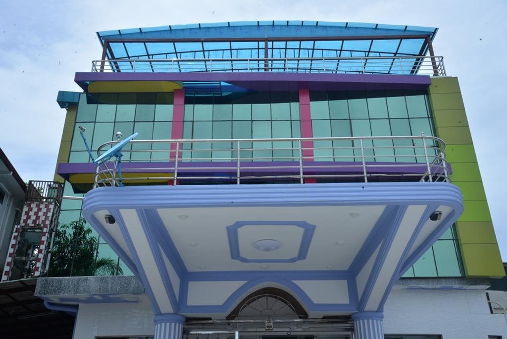 New Golden Forward Hotel Yangon Exterior photo