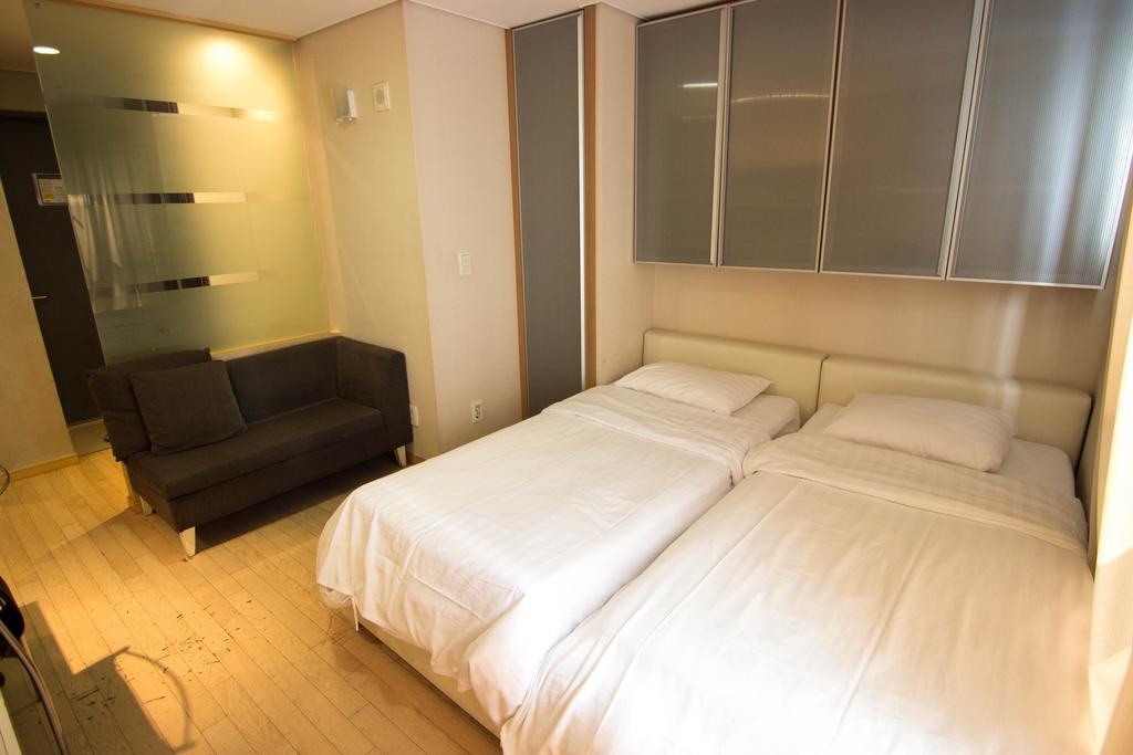 Casaville Residence Shinchon Seoul Room photo