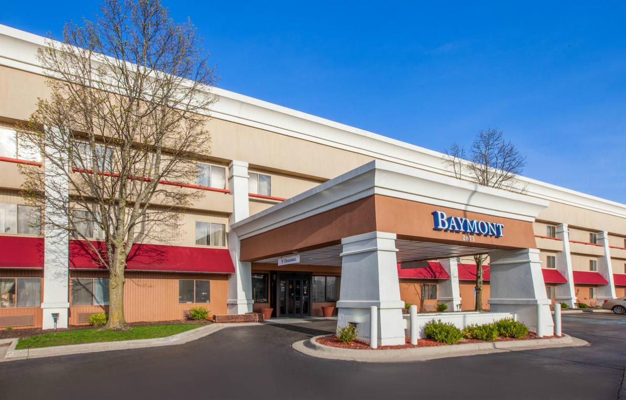 Baymont By Wyndham Grand Rapids Airport Hotel Exterior photo