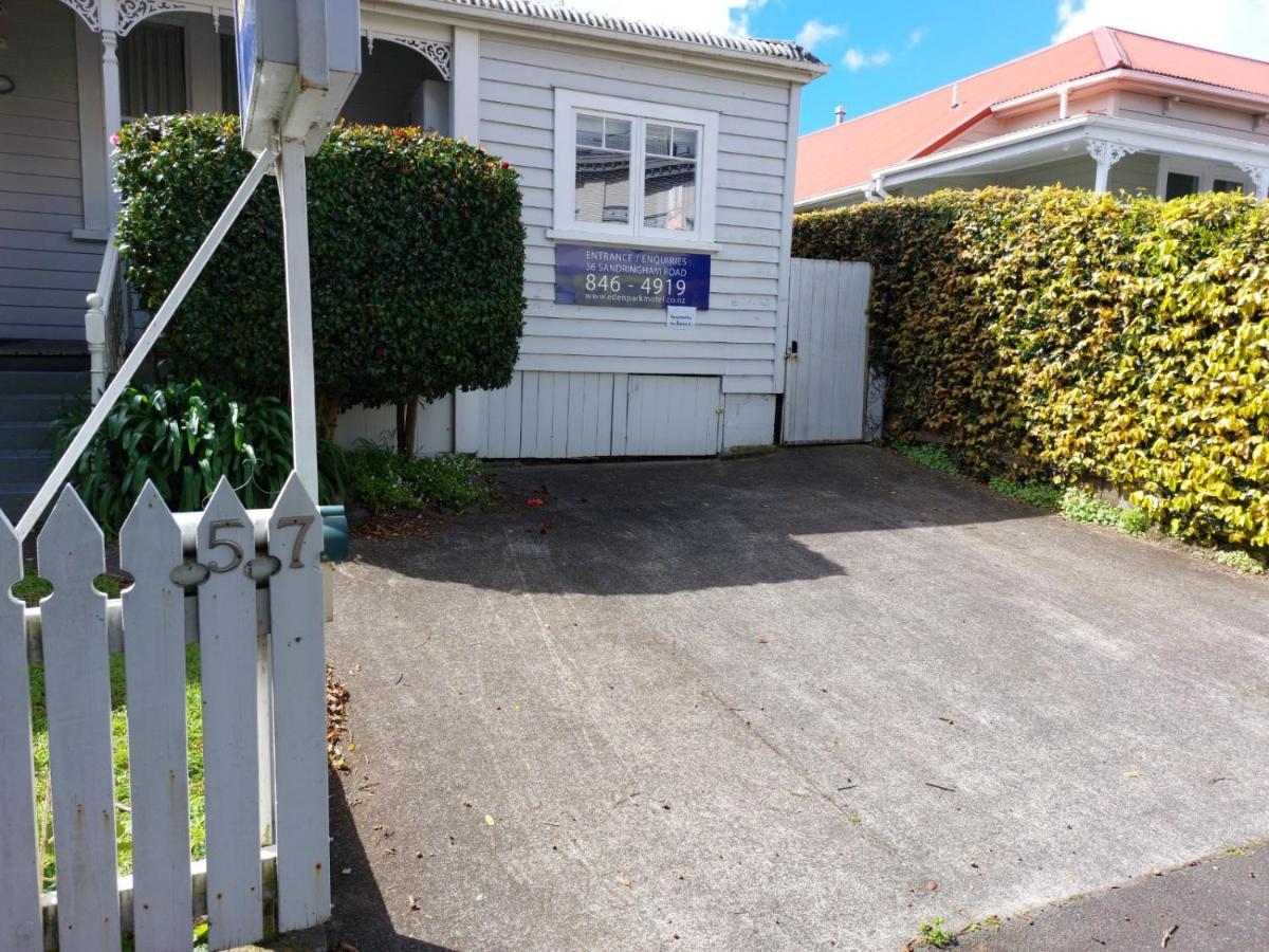 At Eden Park Motel Auckland Exterior photo