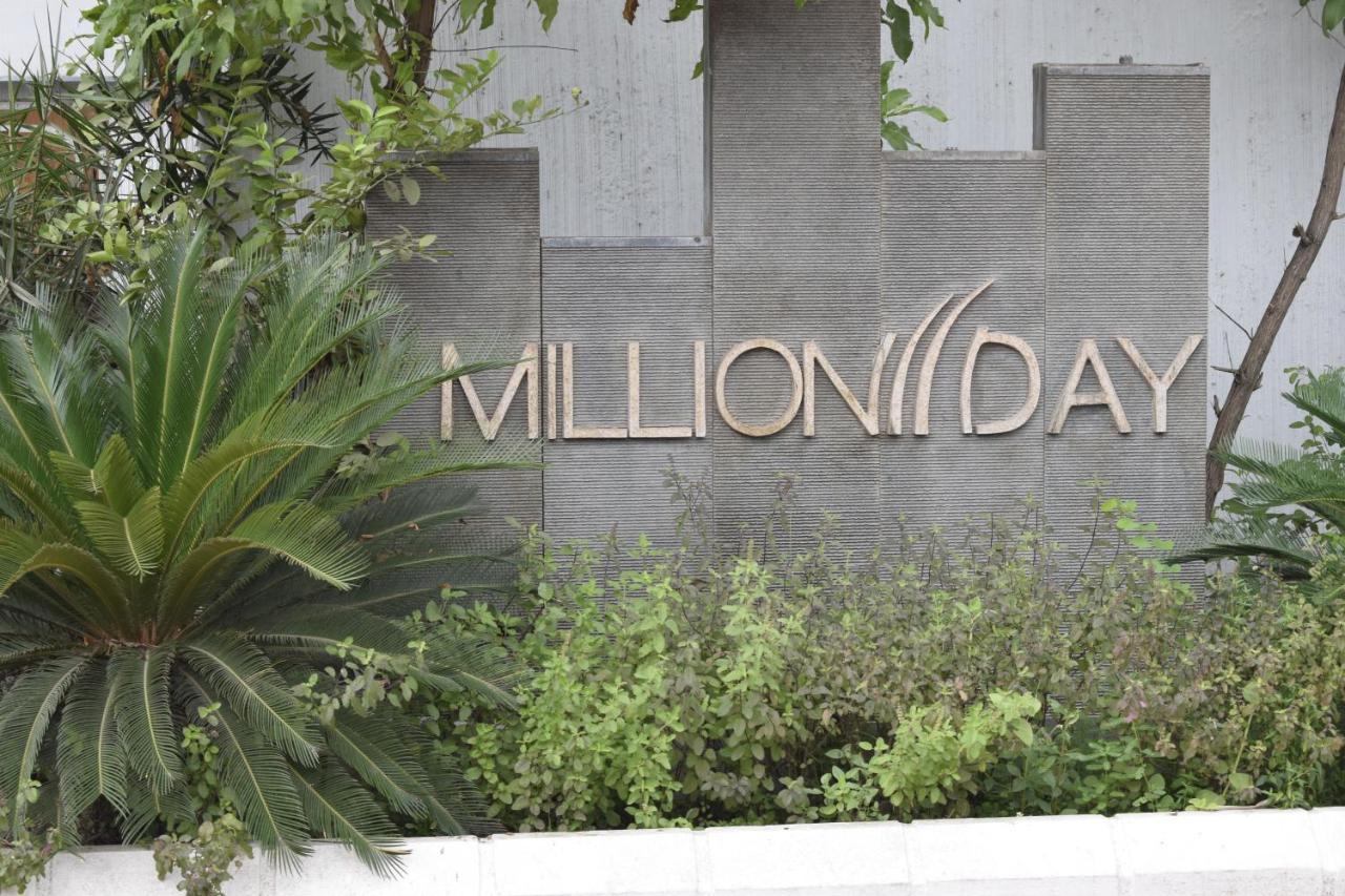 Millionday Inn Mayiladuthurai Exterior photo