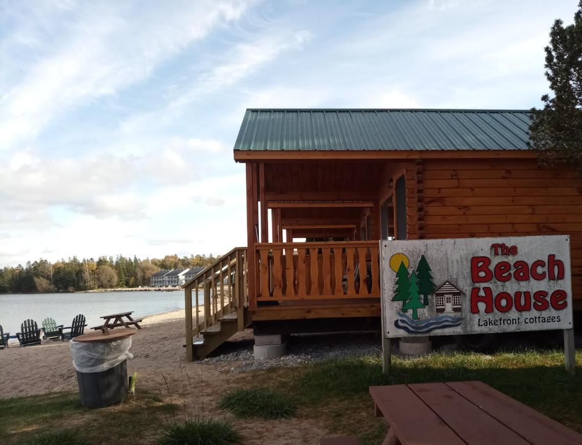 Beach House Lakeside Cottages Mackinaw City Exterior photo