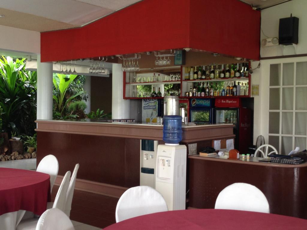 Harbor Lights Hotel And Restaurant Cagayan de Oro Exterior photo