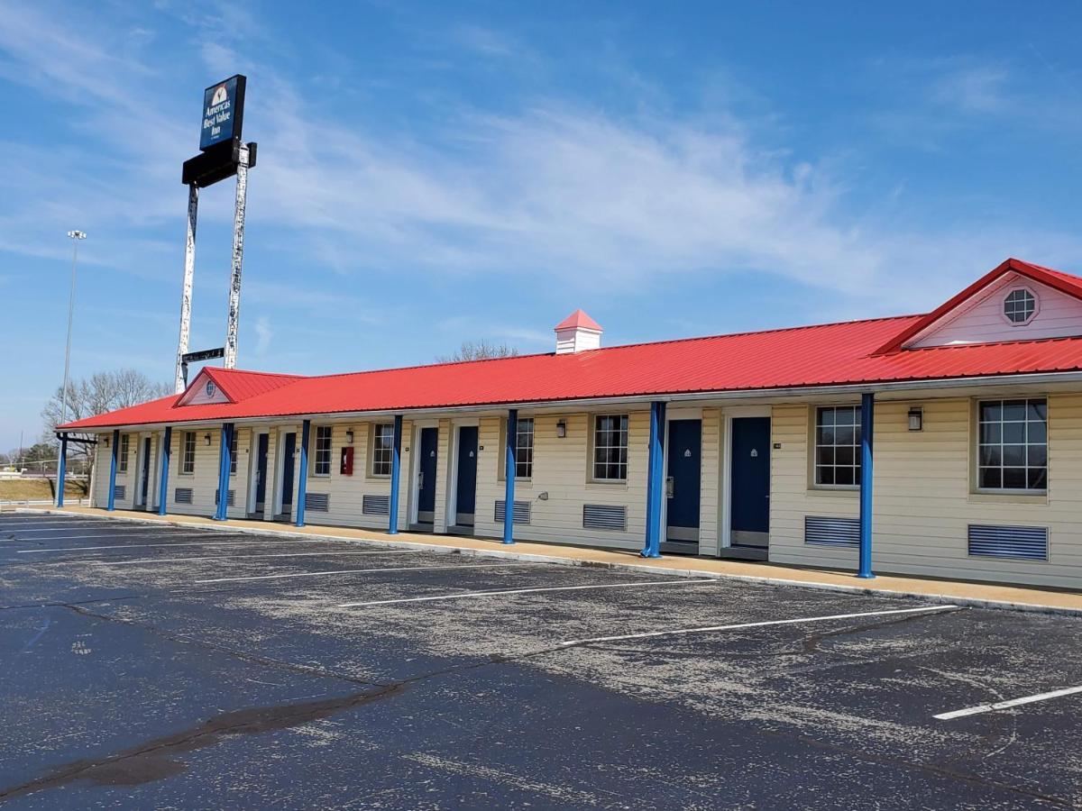 Americas Best Value Inn Wildersville Exterior photo